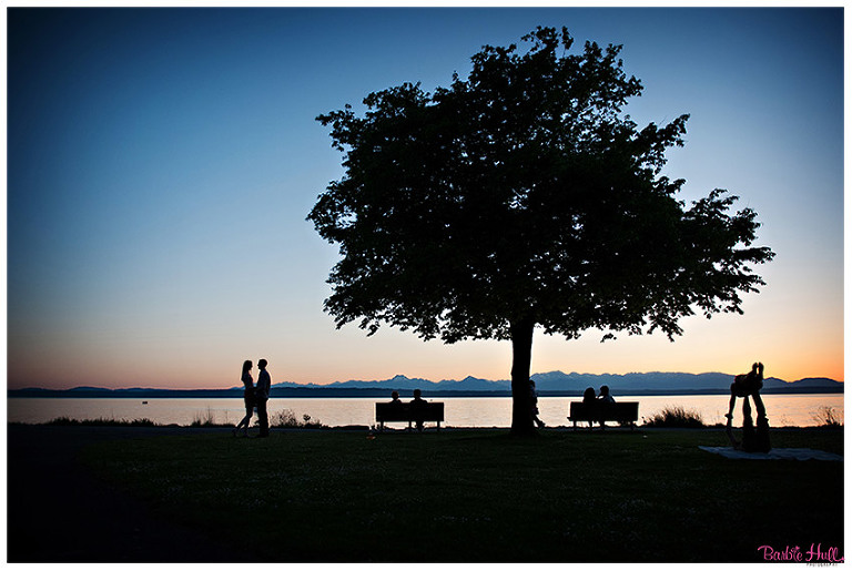 Barbie Hull Photography captured the most amazing silhouette portrait at Golden Gardens Park this evening.
