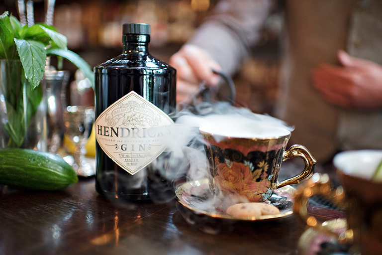 liquid nitrogen drink made with Hendrick's Gin